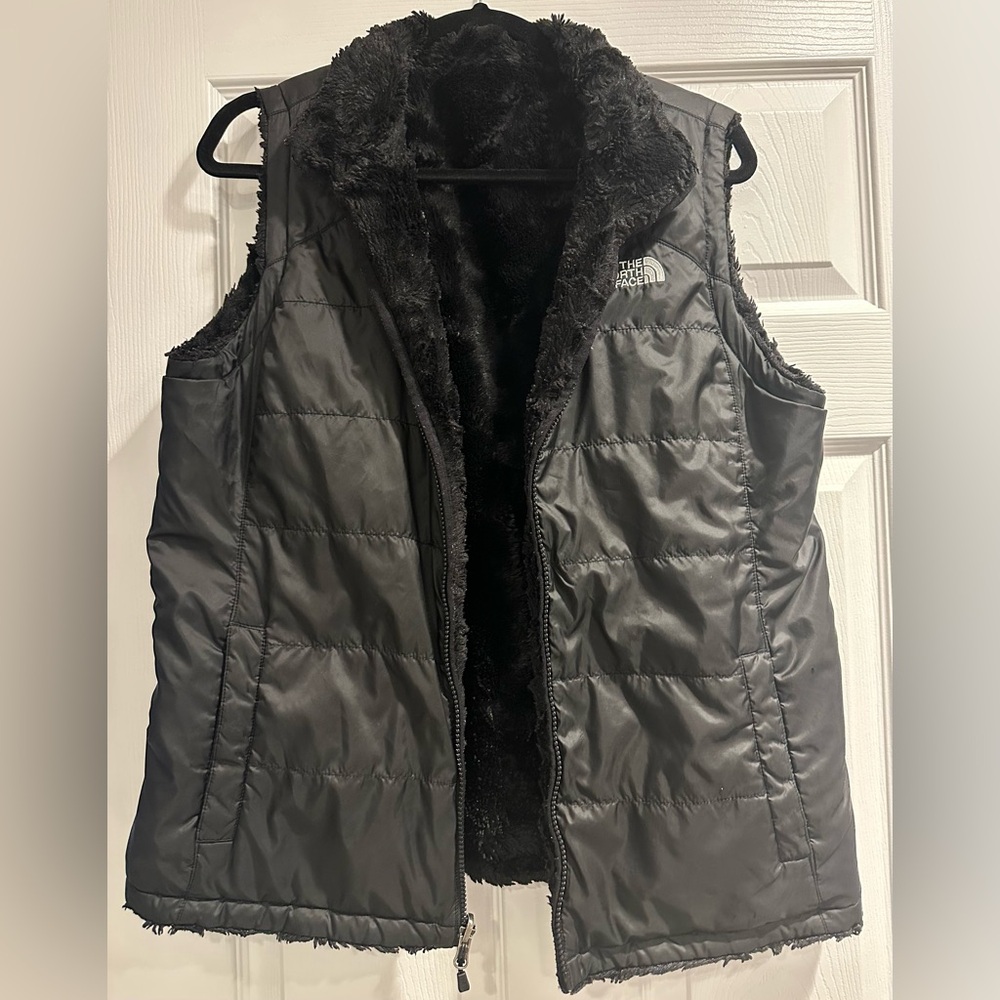 The North Face Black Reversible Vest size M